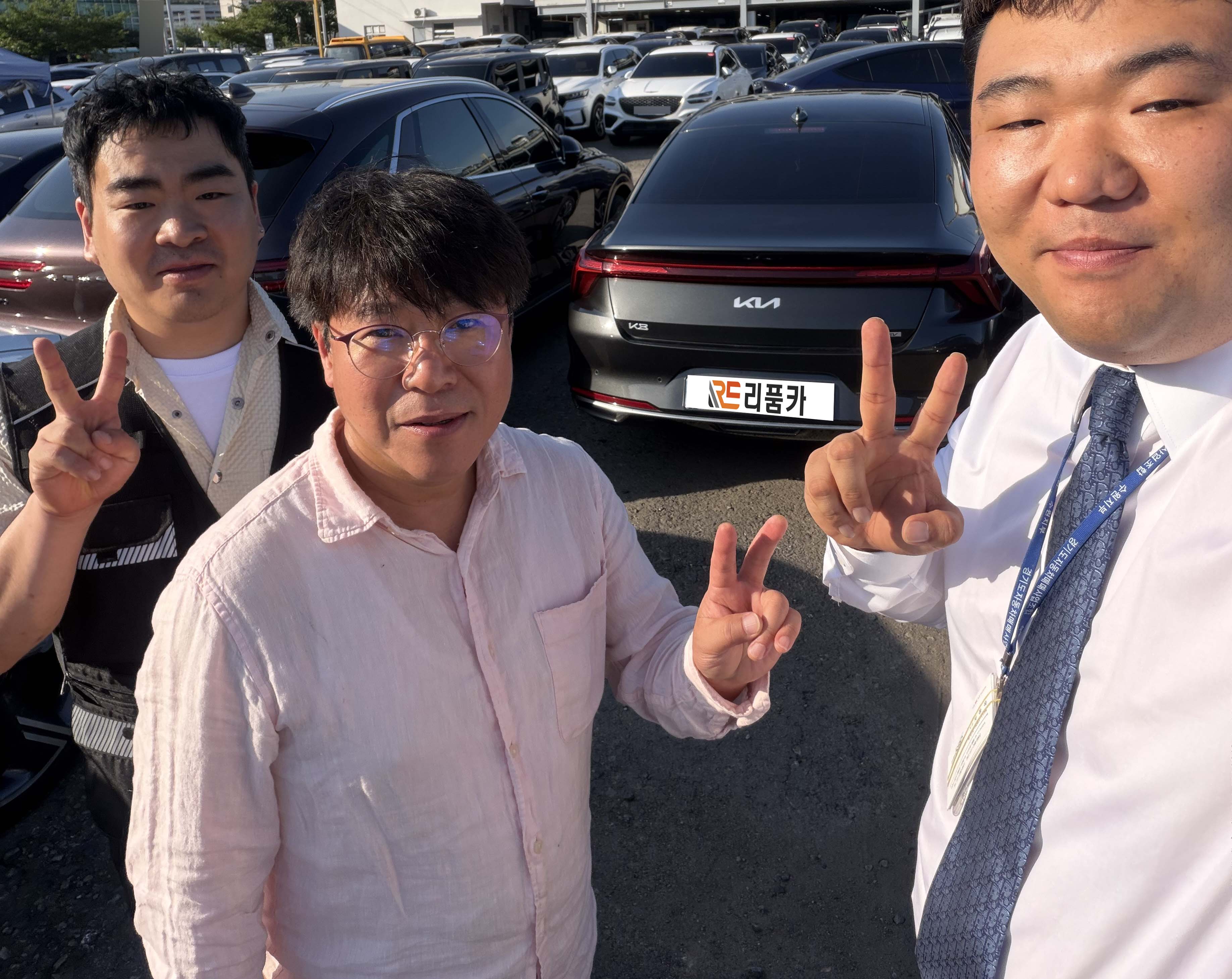딸과 함께 차량만 보러 왔다가 선택한 K8 중고
