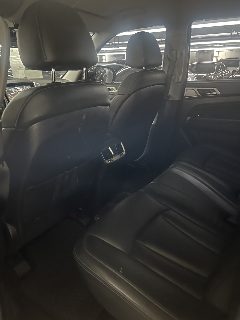 4o5hr3up06qx490042.jpg