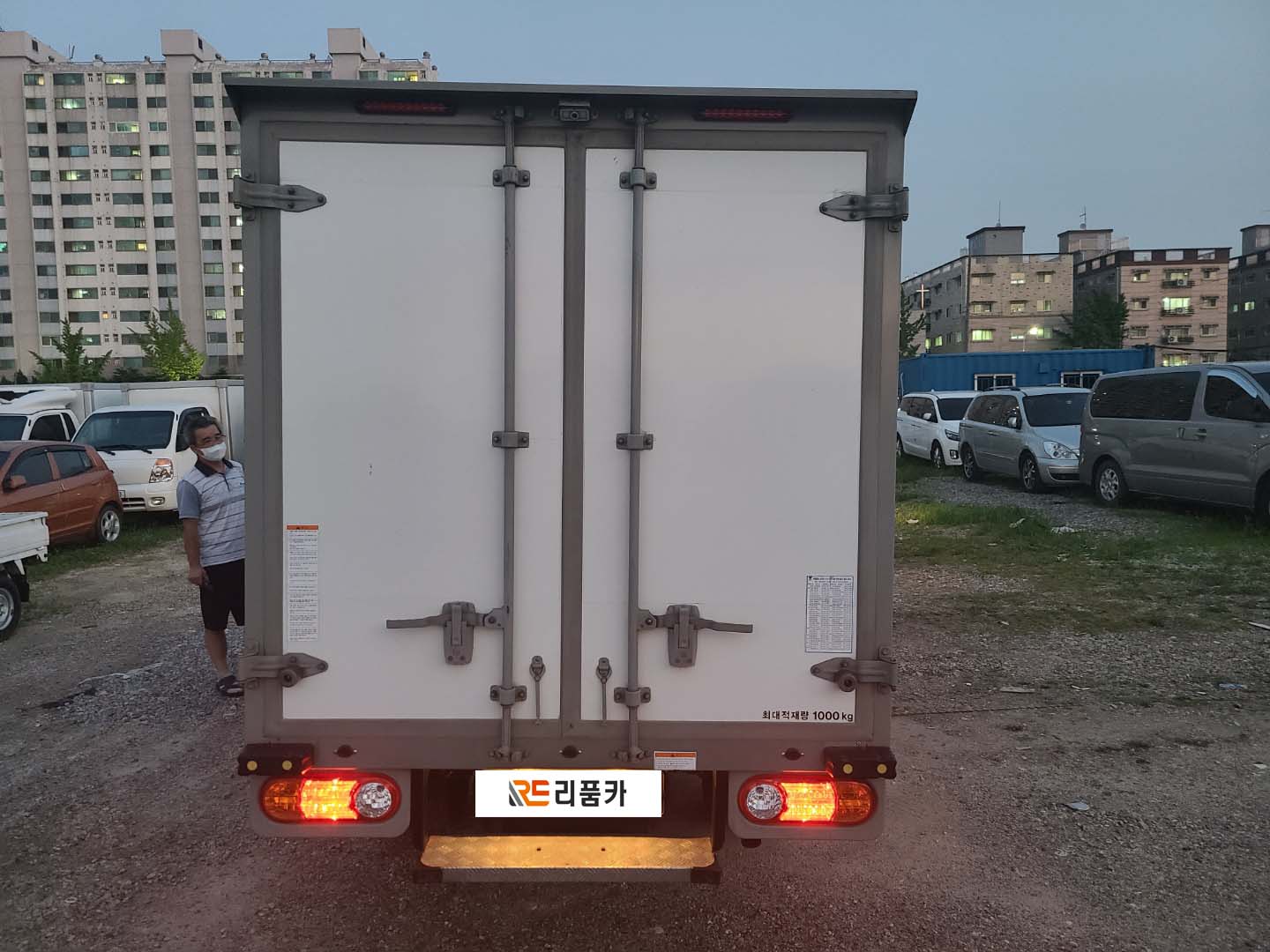 4rpff2wnz99s981076.jpg