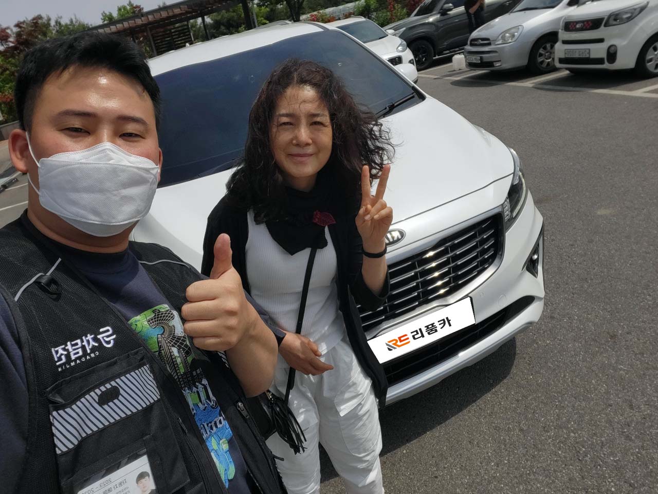 외국인 고객님이 캠핑카로 쓸 더뉴카니발 중고차
