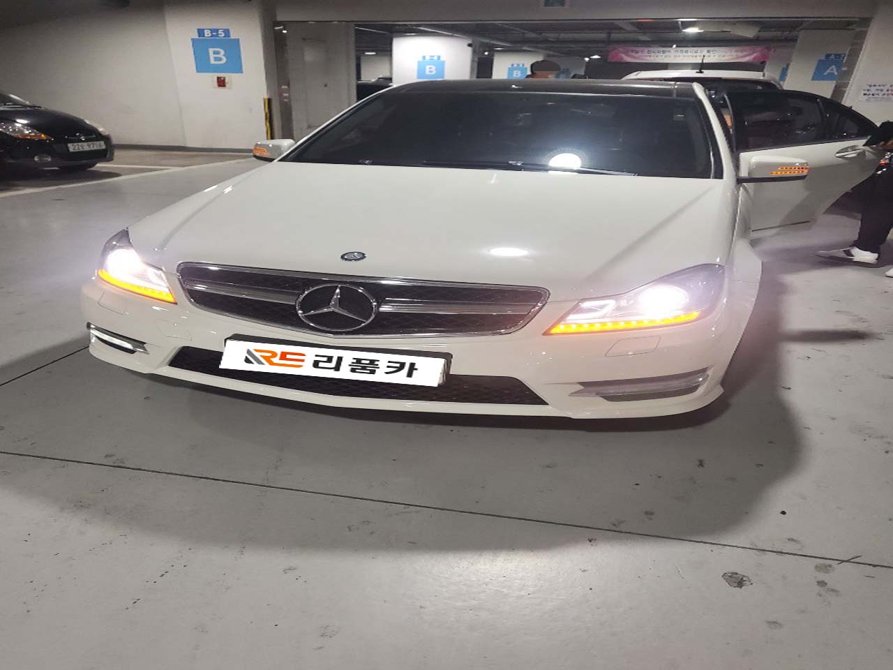 사촌 동생 전역 선물로 선택한 벤츠 C220 중고차