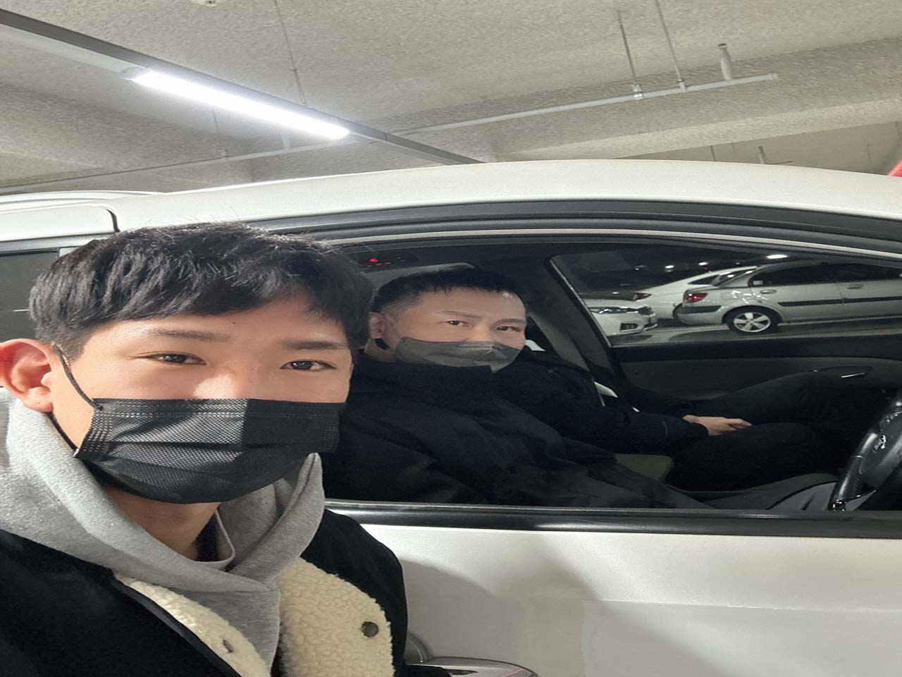 가족과 여행할 때 사용할 올뉴카니발 중고차 11인승 고민끝에!