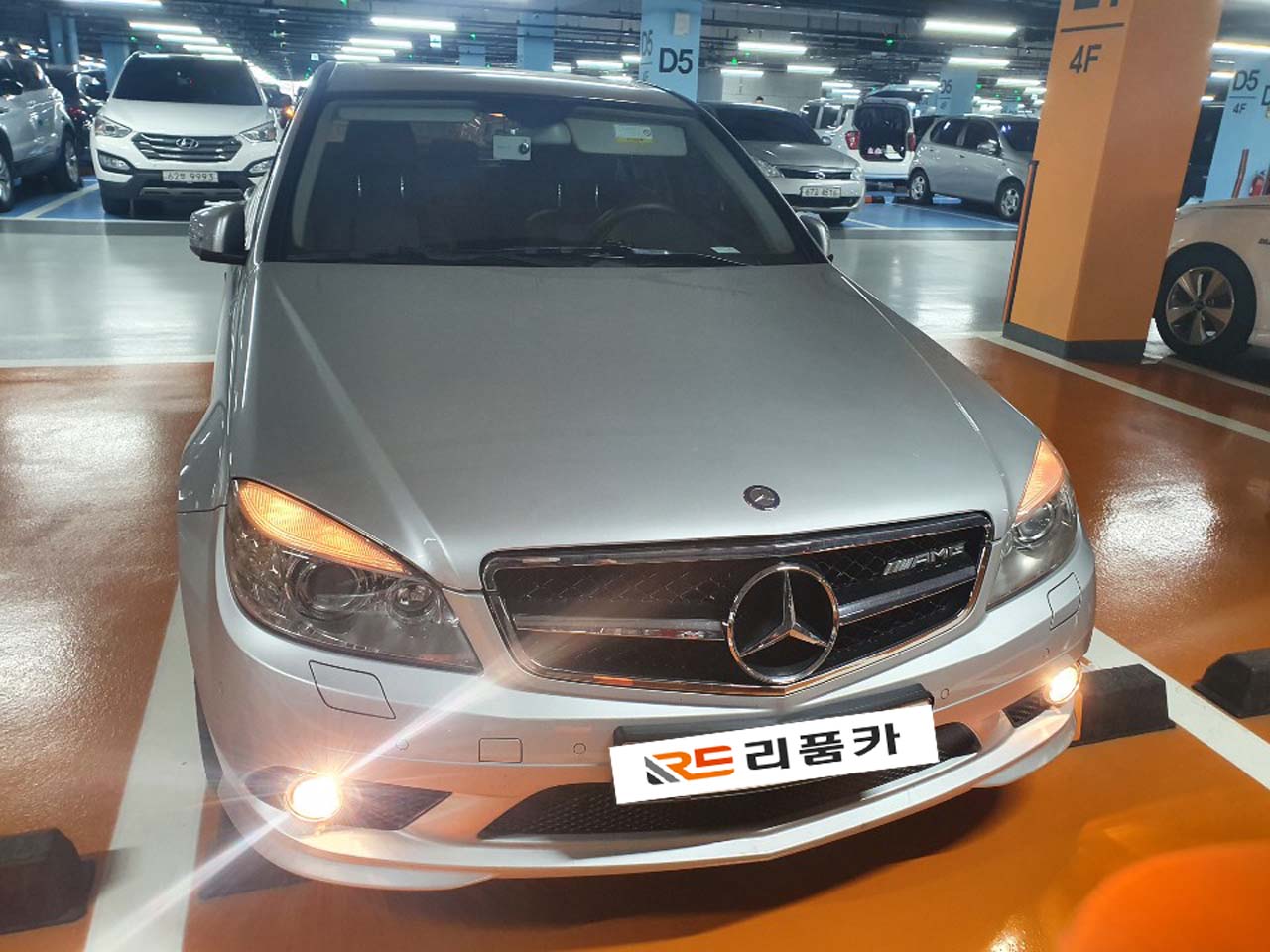 운행 성능 좋은 벤츠 C63 중고차에 반해서!