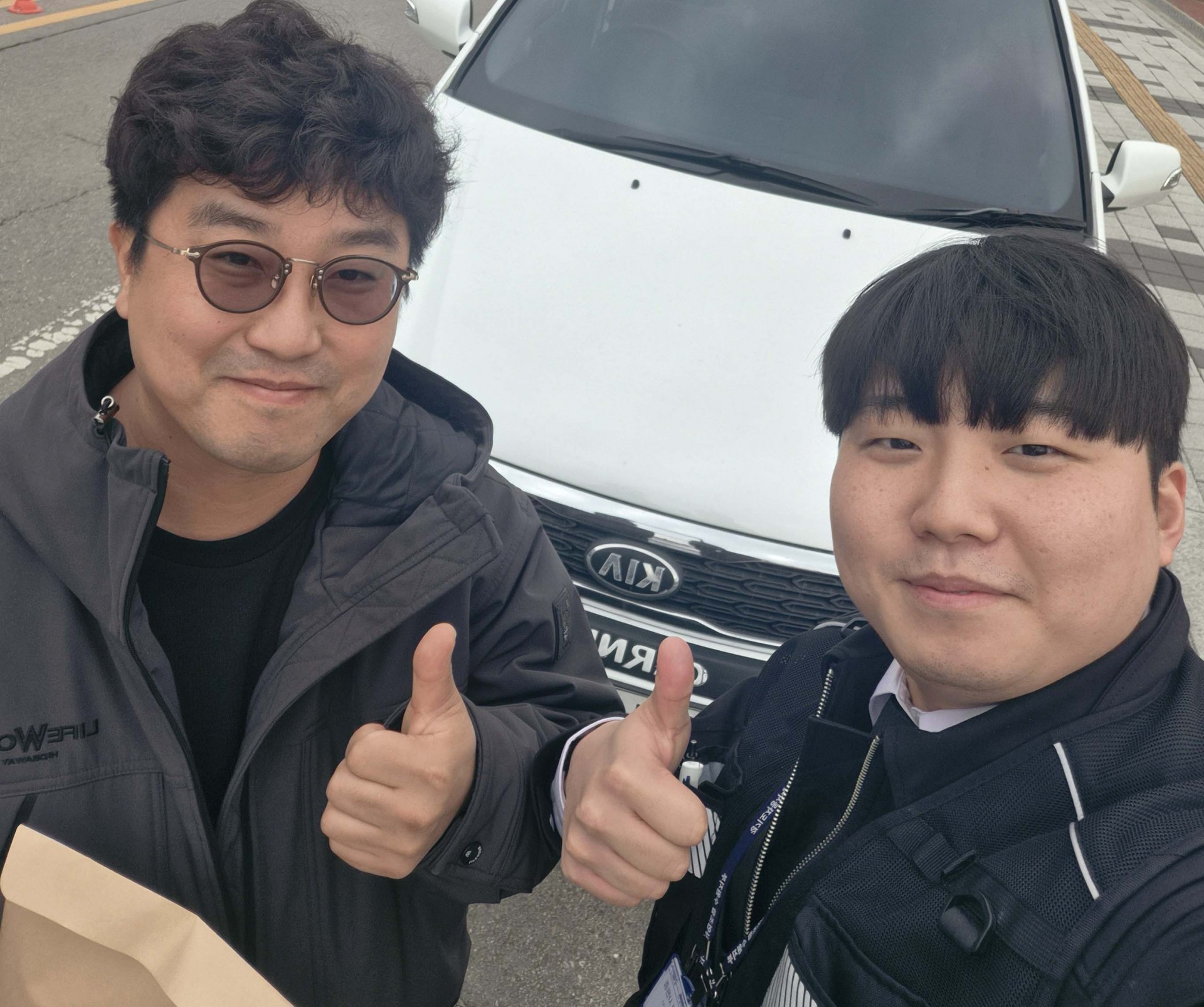 실매물·리프트 점검까지 꼼꼼하게 진행한 카니발R 중고 출고 후기